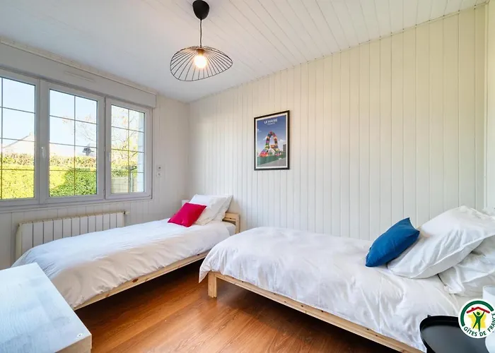 Holiday home Gite Gites De France - Gite De L'If Angerville-l'Orcher